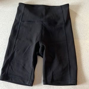 Lululemon ribbed biker shorts